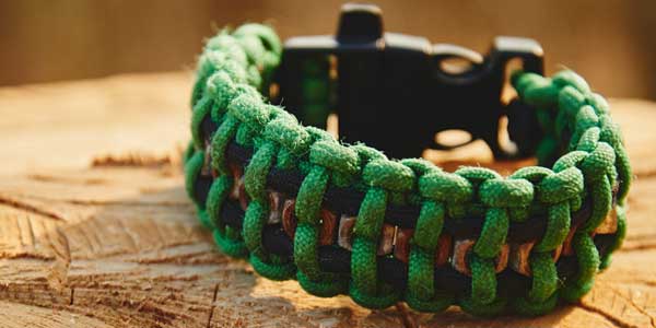 custom-paracord-on-log-featured-block.jpg